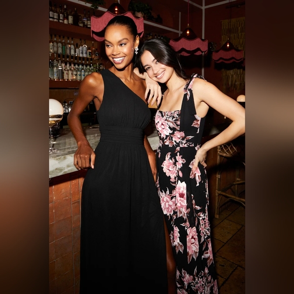 Graciously Gorgeous Black One-Shoulder Cutout Maxi Dress - Picture 5 of 5